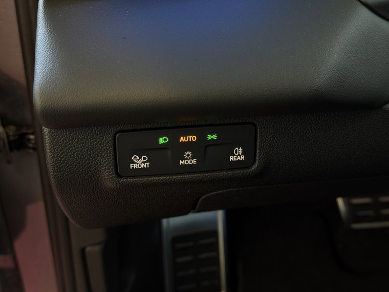 Vehicle Image 22