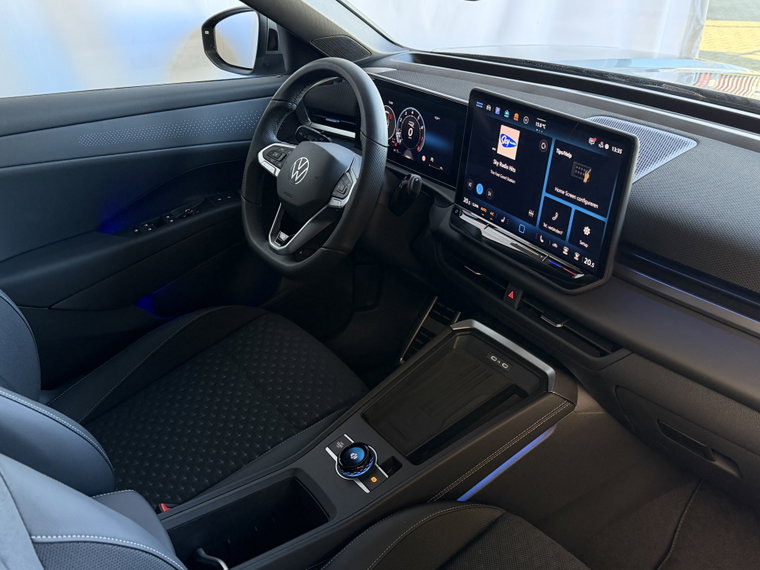 Vehicle Image 31