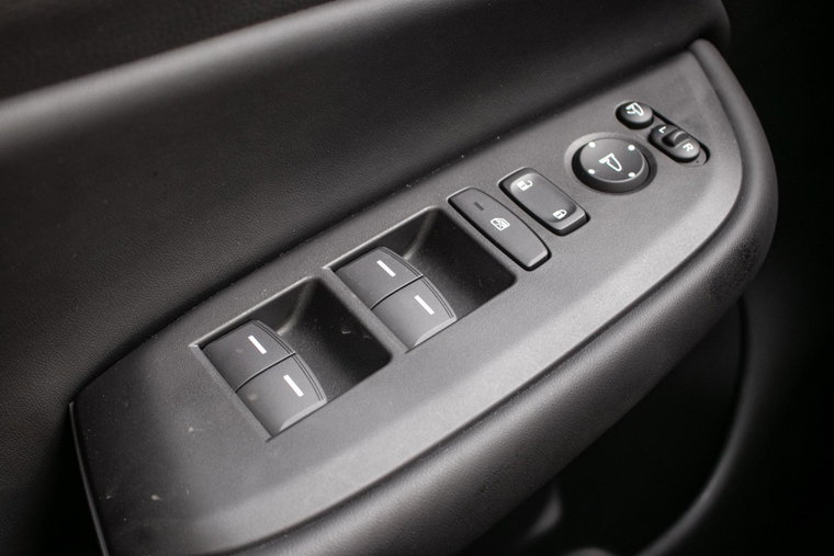 Vehicle Image 38
