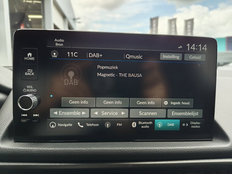 Vehicle Image 18