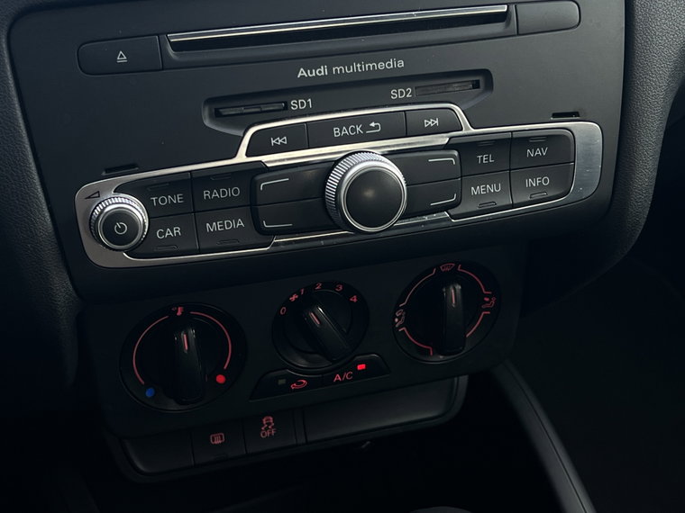 Vehicle Image 26