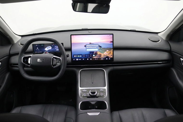 Vehicle Image 13