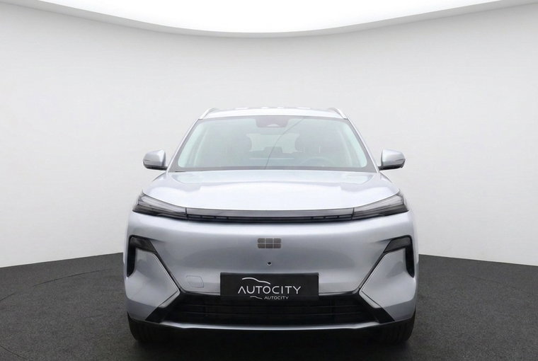 Vehicle Image 8