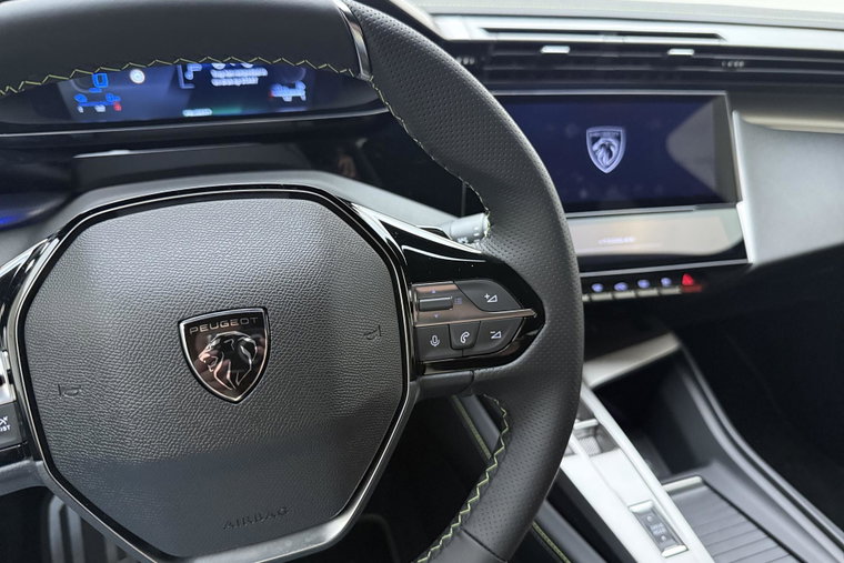 Vehicle Image 26