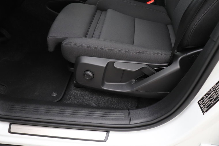 Vehicle Image 45