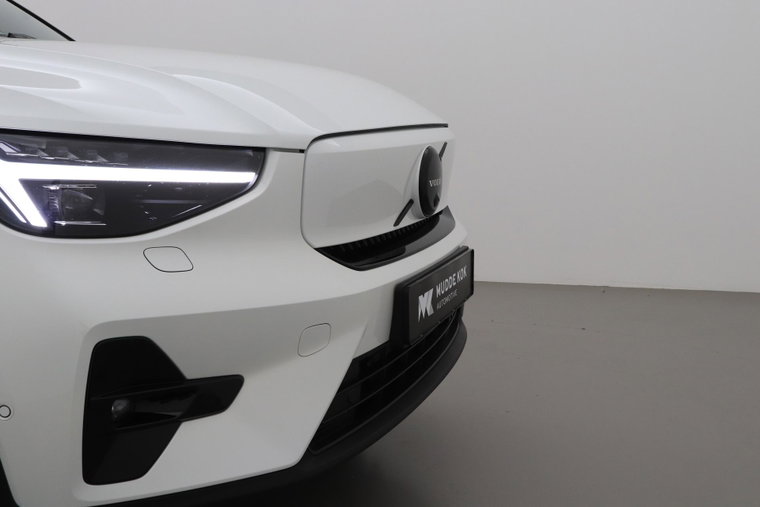 Vehicle Image 52