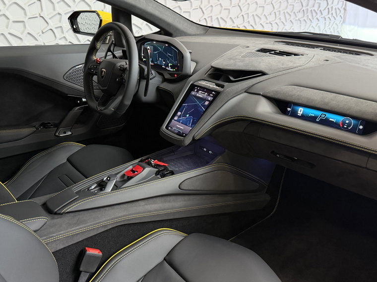 Vehicle Image 32