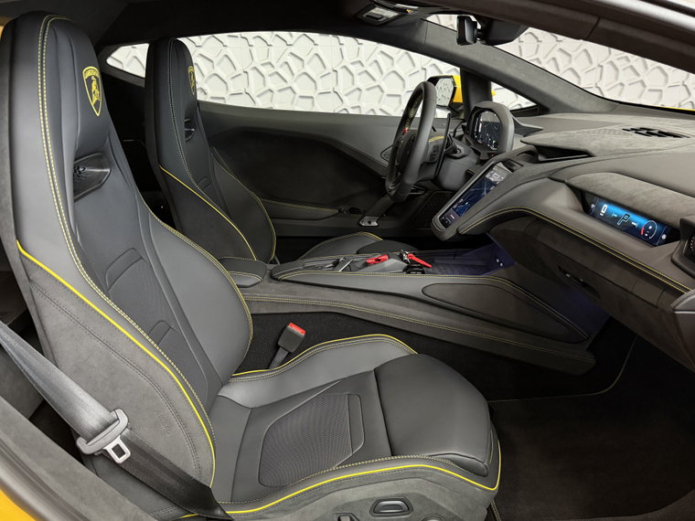 Vehicle Image 33