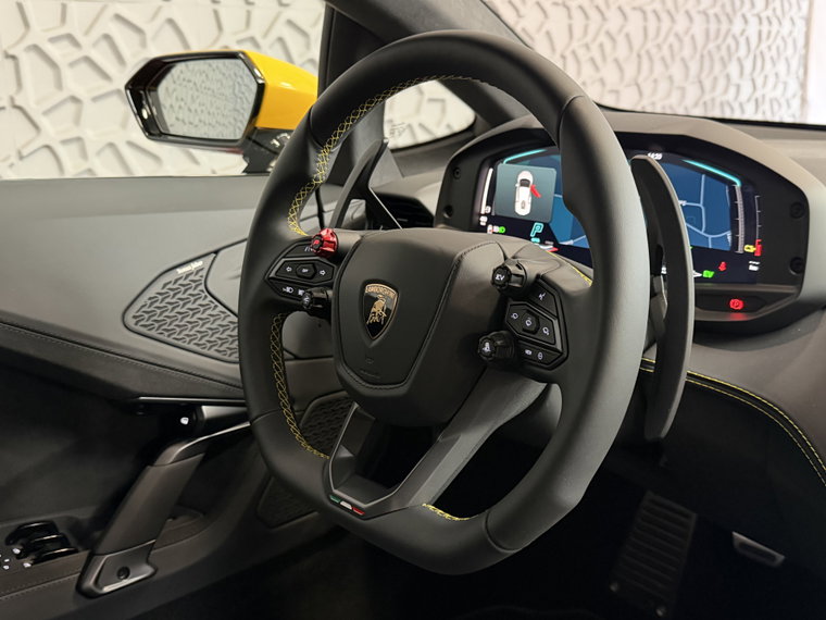 Vehicle Image 35