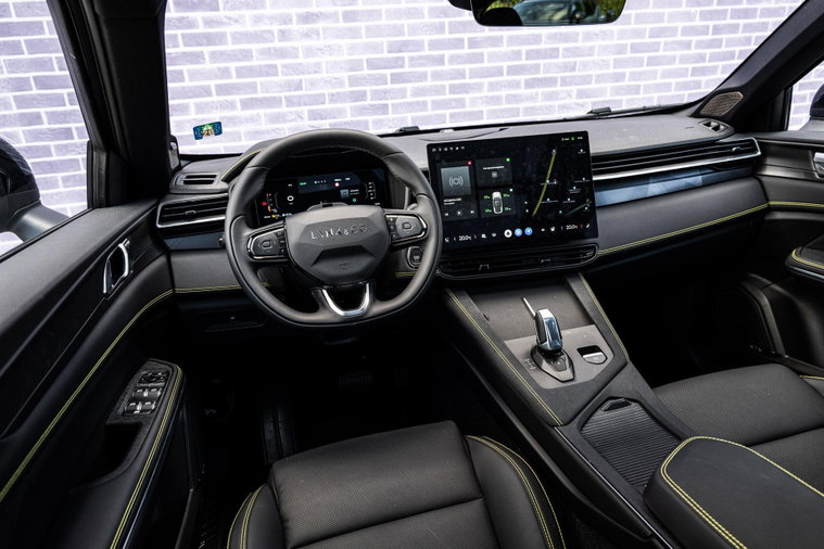 Vehicle Image 11