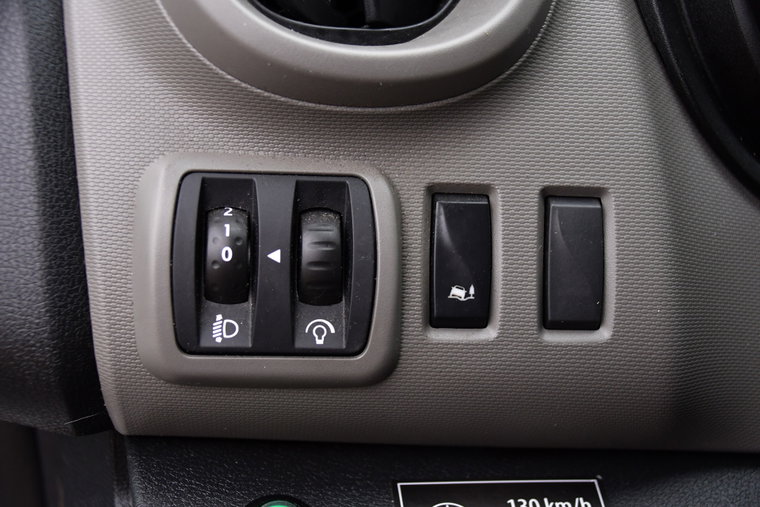 Vehicle Image 26