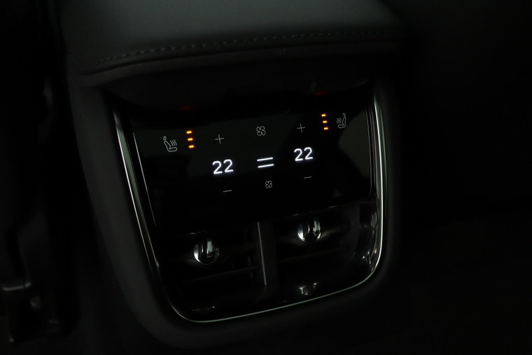 Vehicle Image 40
