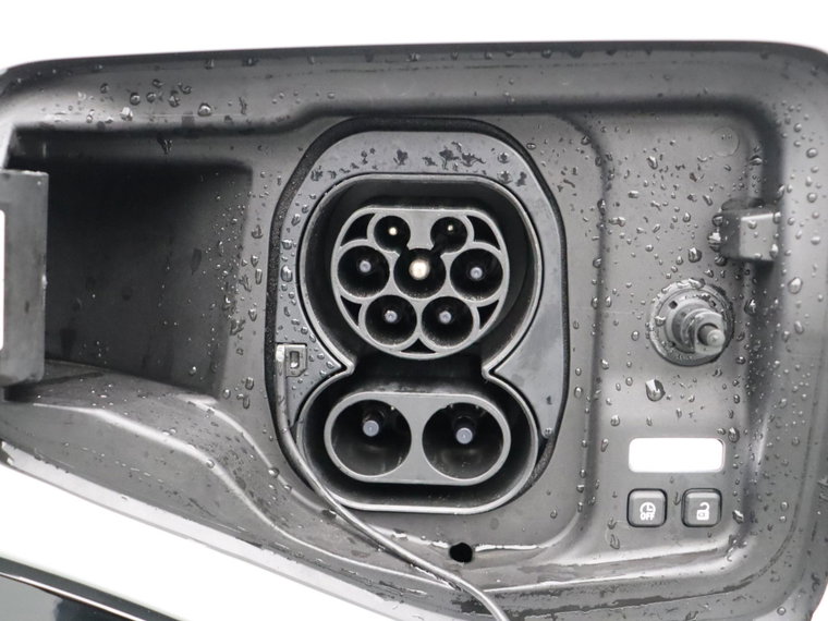 Vehicle Image 37