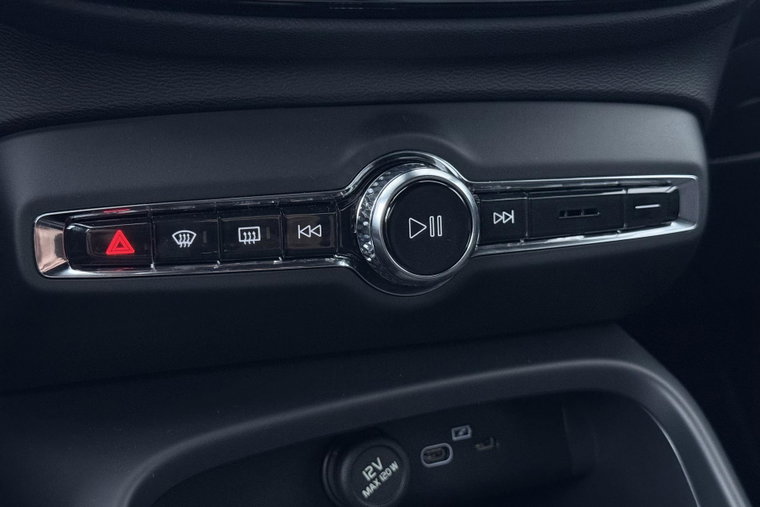 Vehicle Image 37