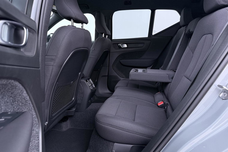 Vehicle Image 48