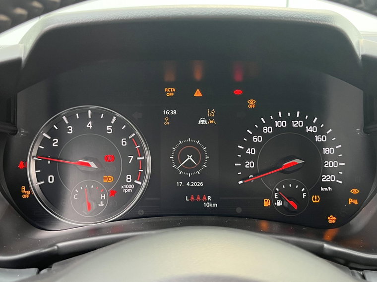 Vehicle Image 25