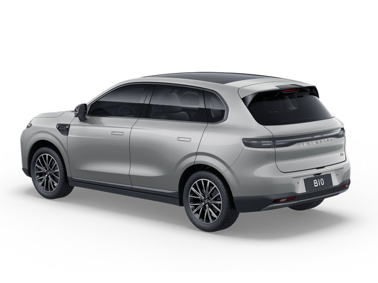 Vehicle Image 4