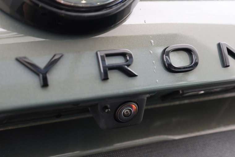 Vehicle Image 10