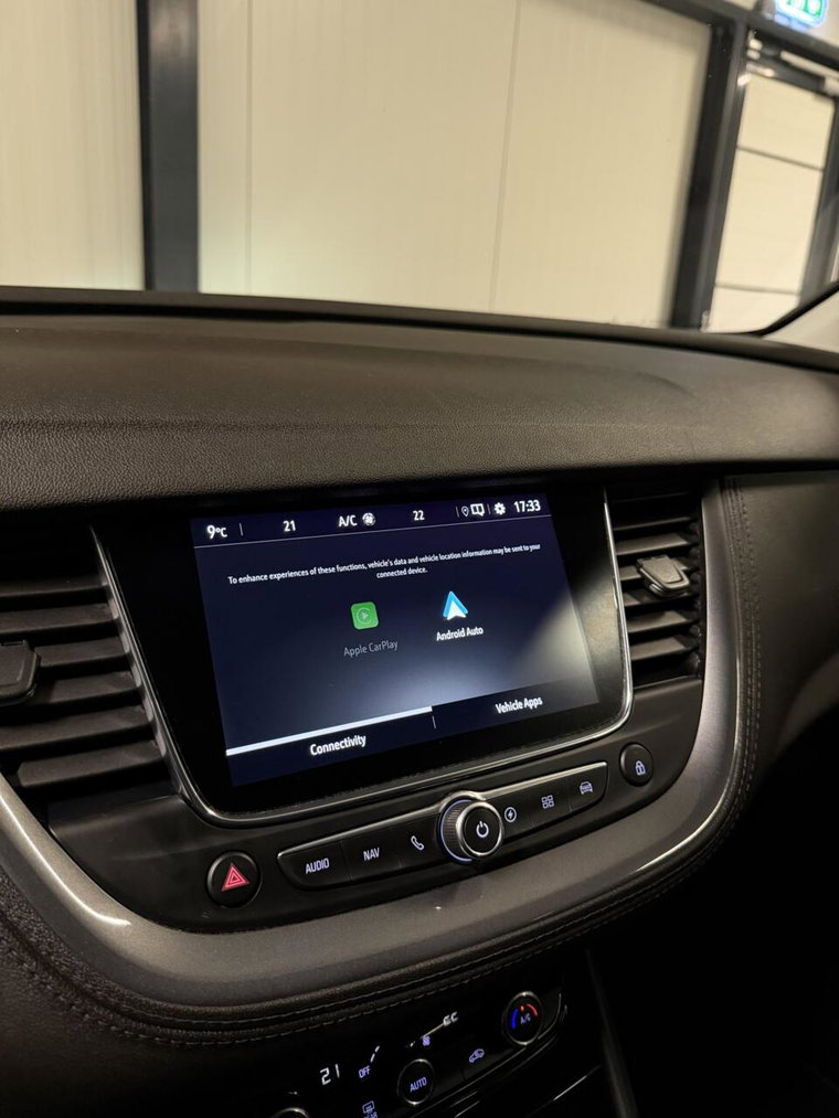 Vehicle Image 17