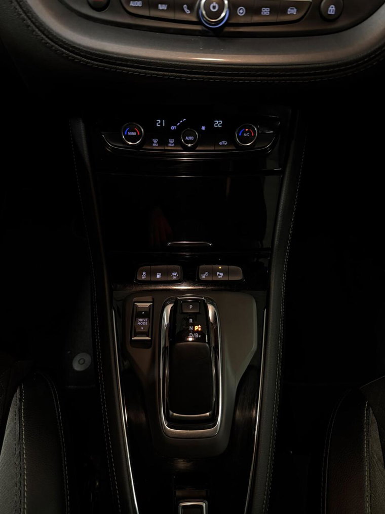 Vehicle Image 41