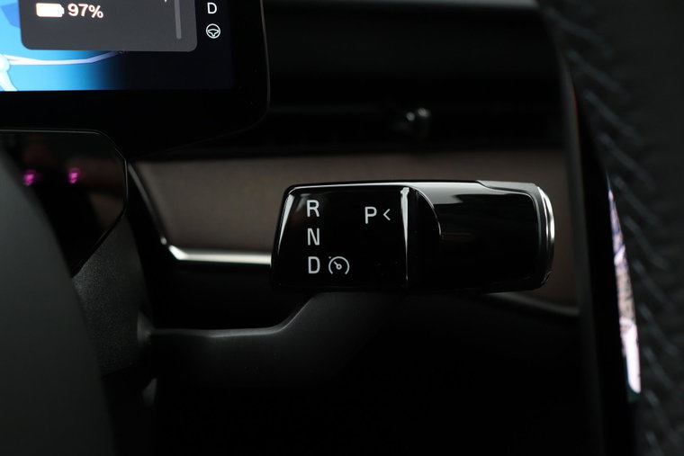 Vehicle Image 39