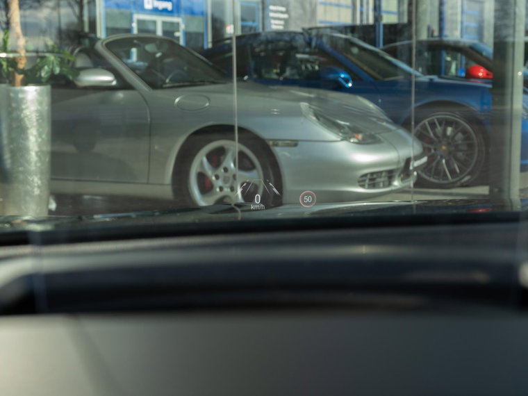 Vehicle Image 38