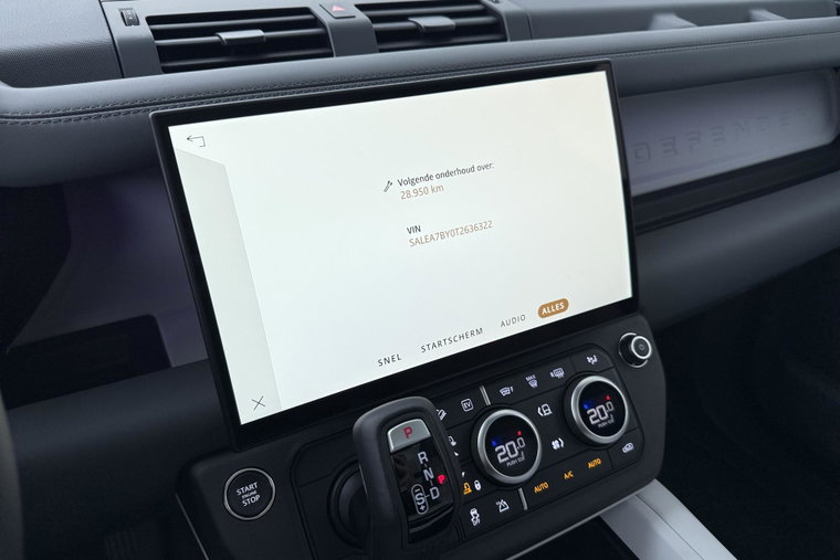 Vehicle Image 32