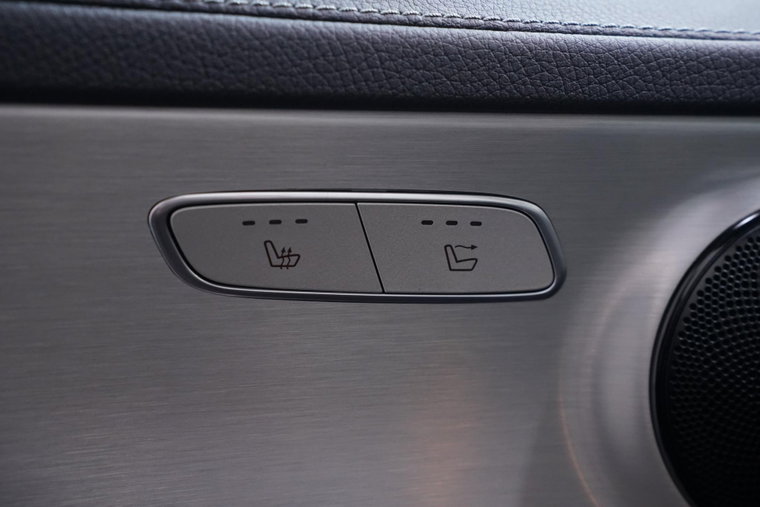 Vehicle Image 38