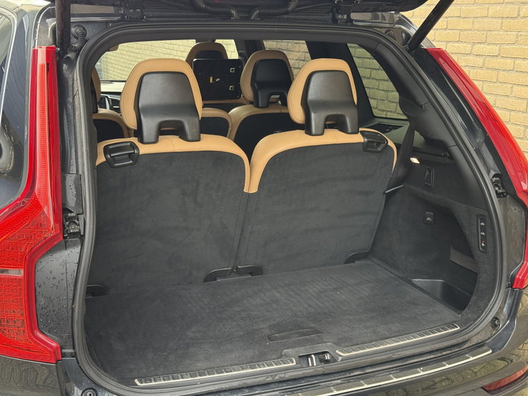 Vehicle Image 42