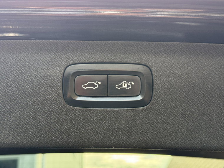Vehicle Image 46