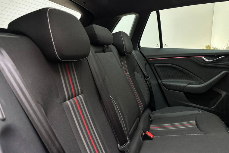 Vehicle Image 13
