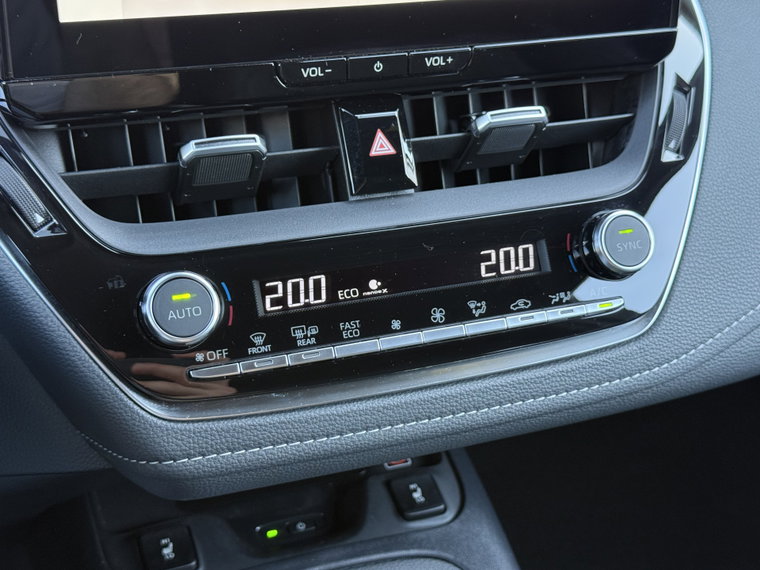 Vehicle Image 24