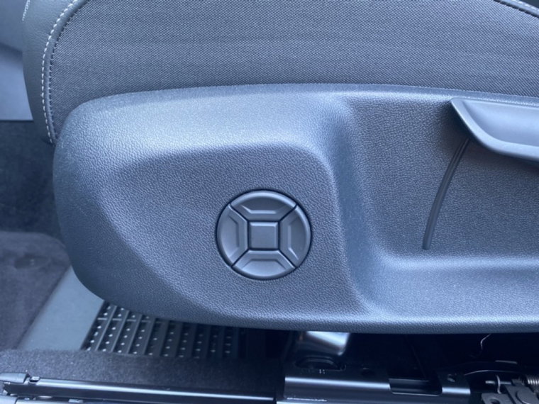 Vehicle Image 27