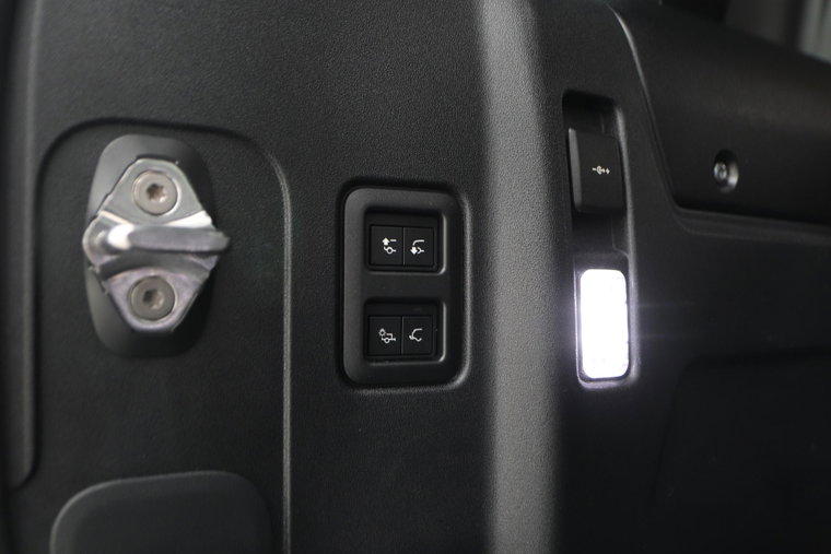 Vehicle Image 14
