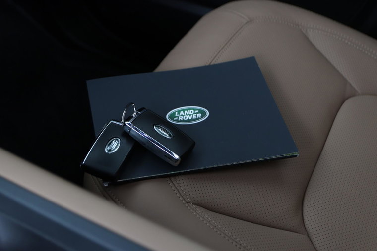 Vehicle Image 18