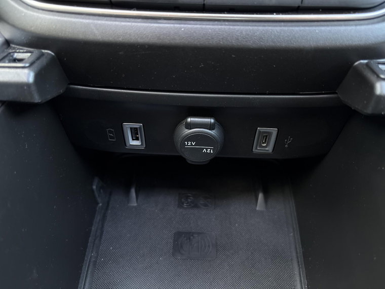 Vehicle Image 29