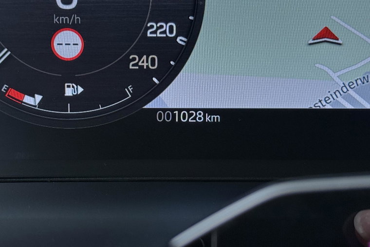 Vehicle Image 21