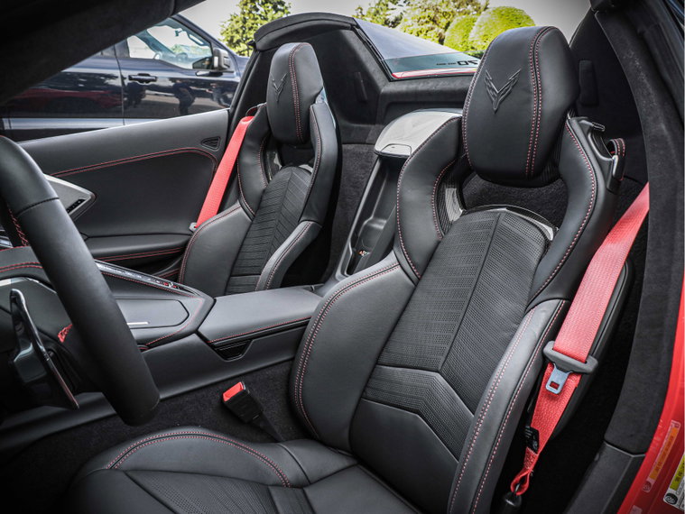 Vehicle Image 12