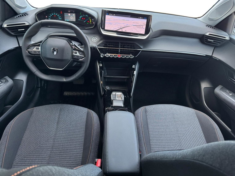 Vehicle Image 23