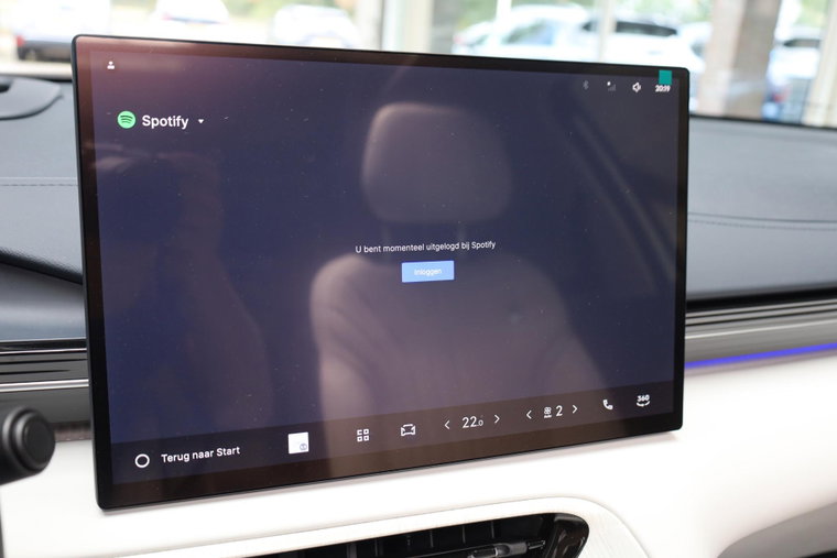 Vehicle Image 30