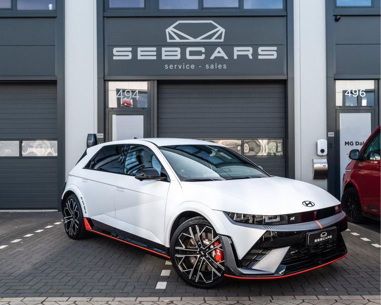 Vehicle Image 3