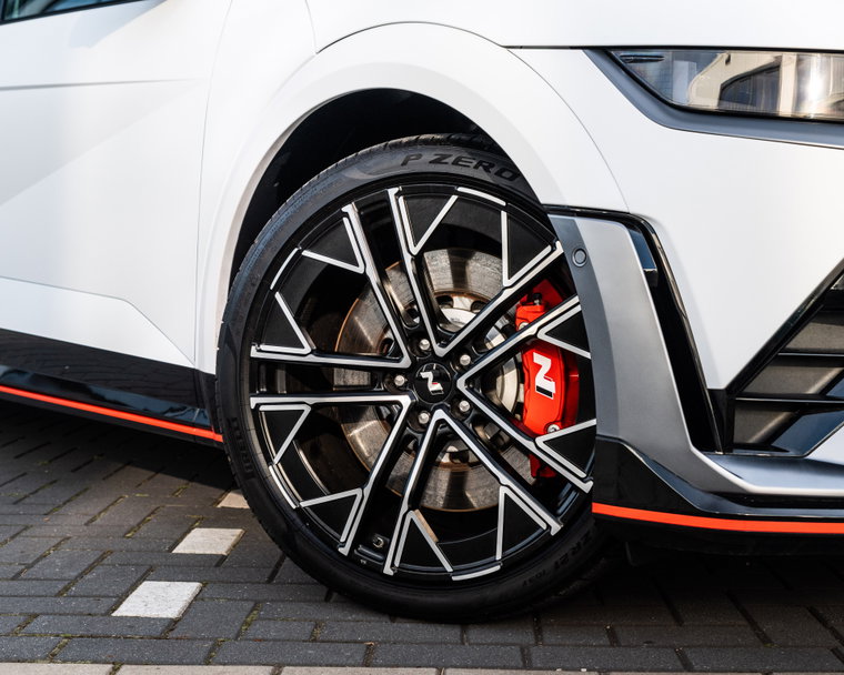 Vehicle Image 10