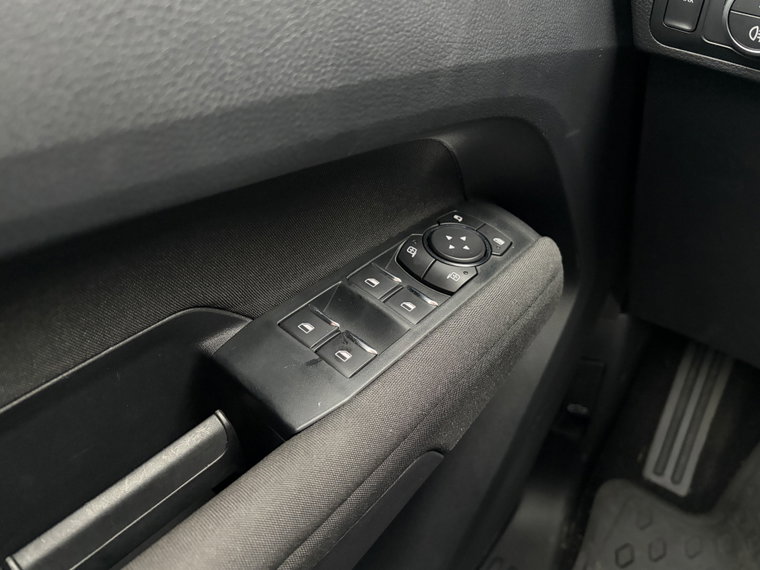Vehicle Image 40