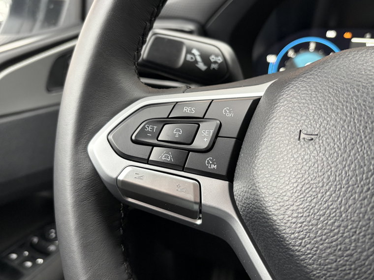 Vehicle Image 41