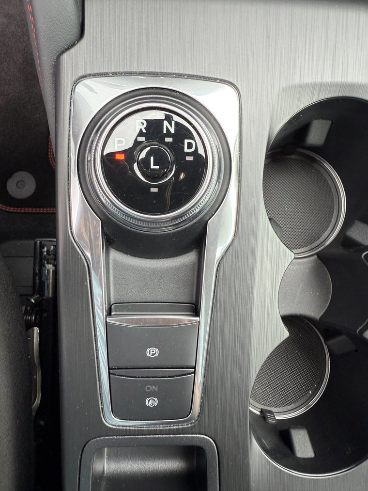 Vehicle Image 24