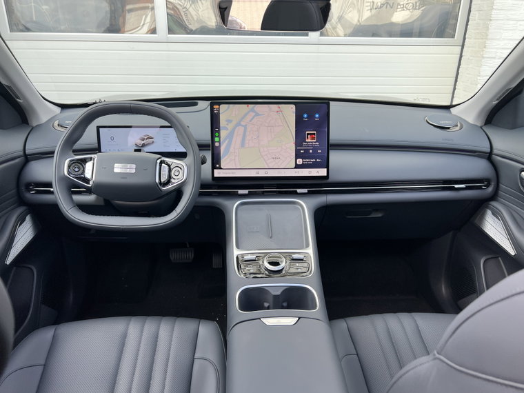 Vehicle Image 17