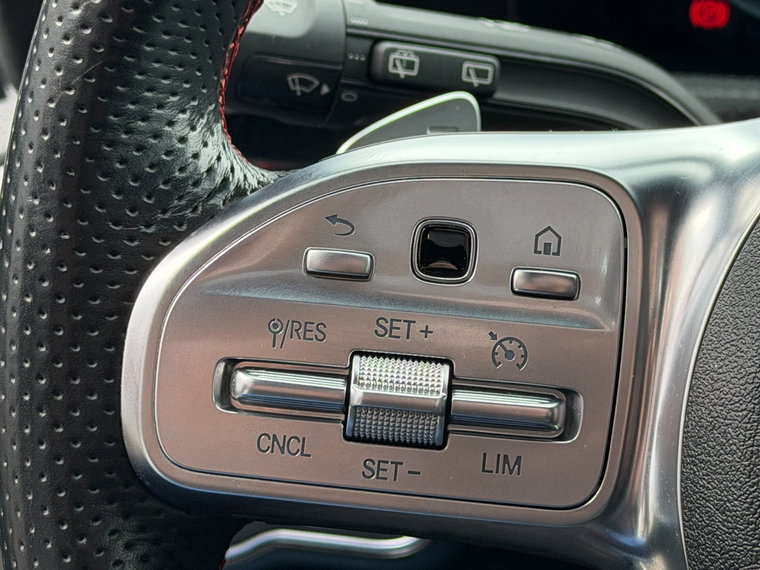 Vehicle Image 33