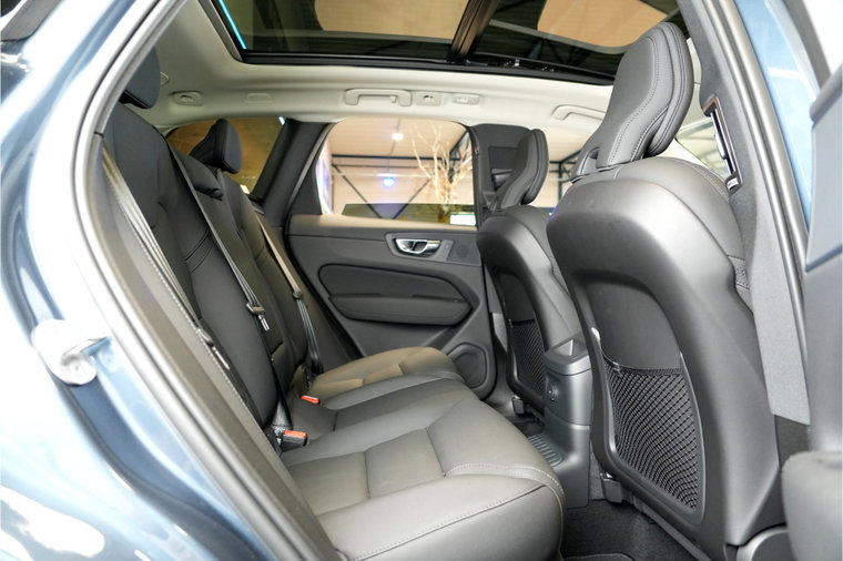 Vehicle Image 37
