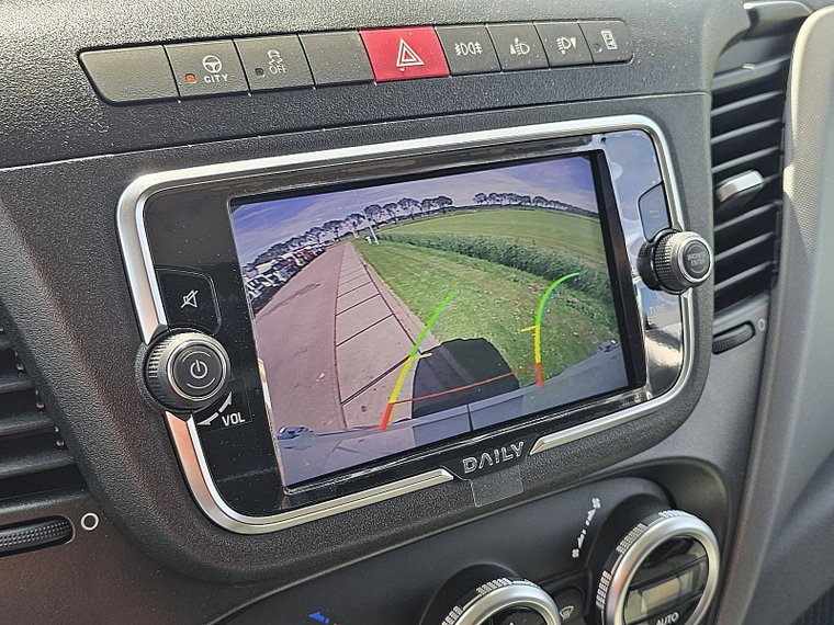 Vehicle Image 17