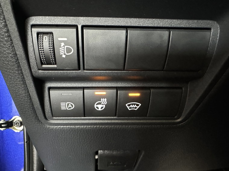Vehicle Image 23